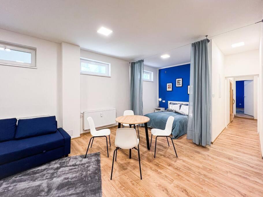 Sauna Apartment - Брно Экстерьер фото