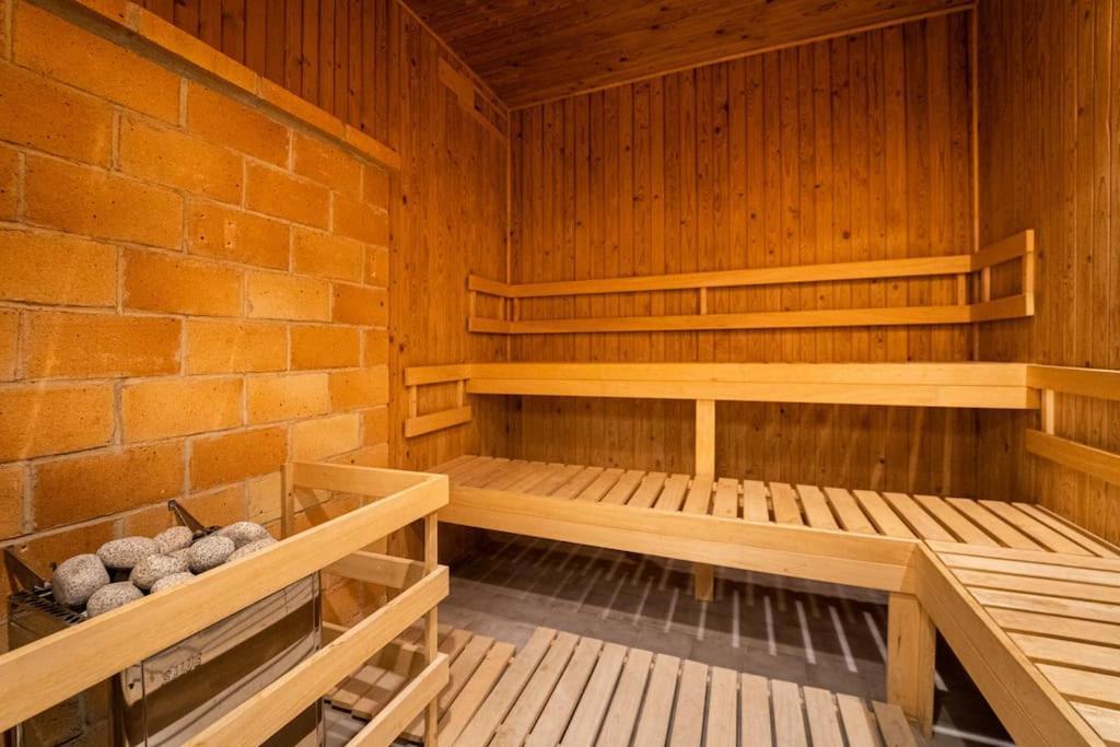 Sauna Apartment - Брно Экстерьер фото