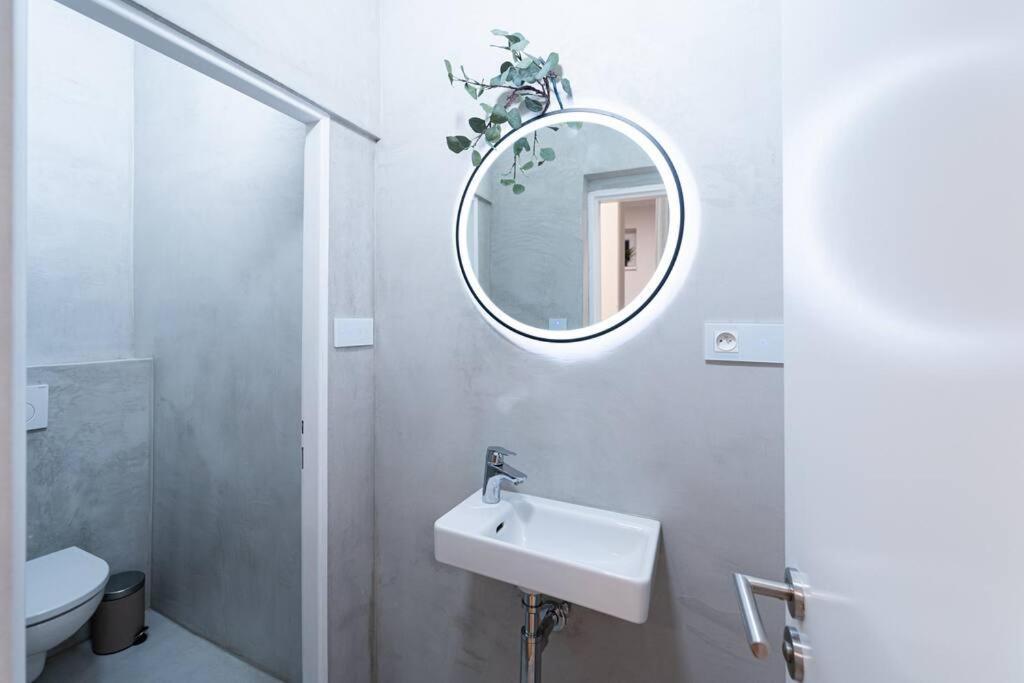 Sauna Apartment - Брно Экстерьер фото